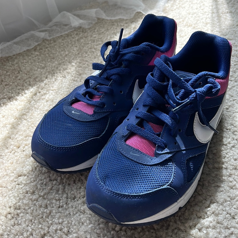 Nike air sneakers